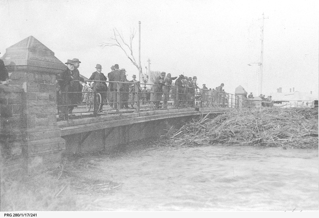Adelaide Torrens River 1919_SLSA_PRG-280-1-17-241